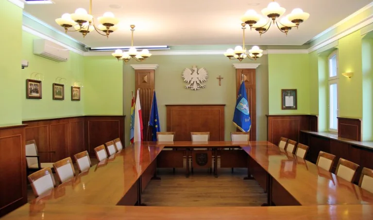 Ilustracja artykułu: "Obsadzenie pozostałych mandatów do Młodzieżowej Rady Miasta Radzionków"