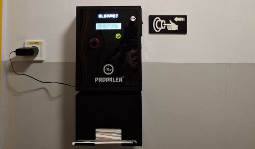 Ilustracja artykułu: "Alkomat"